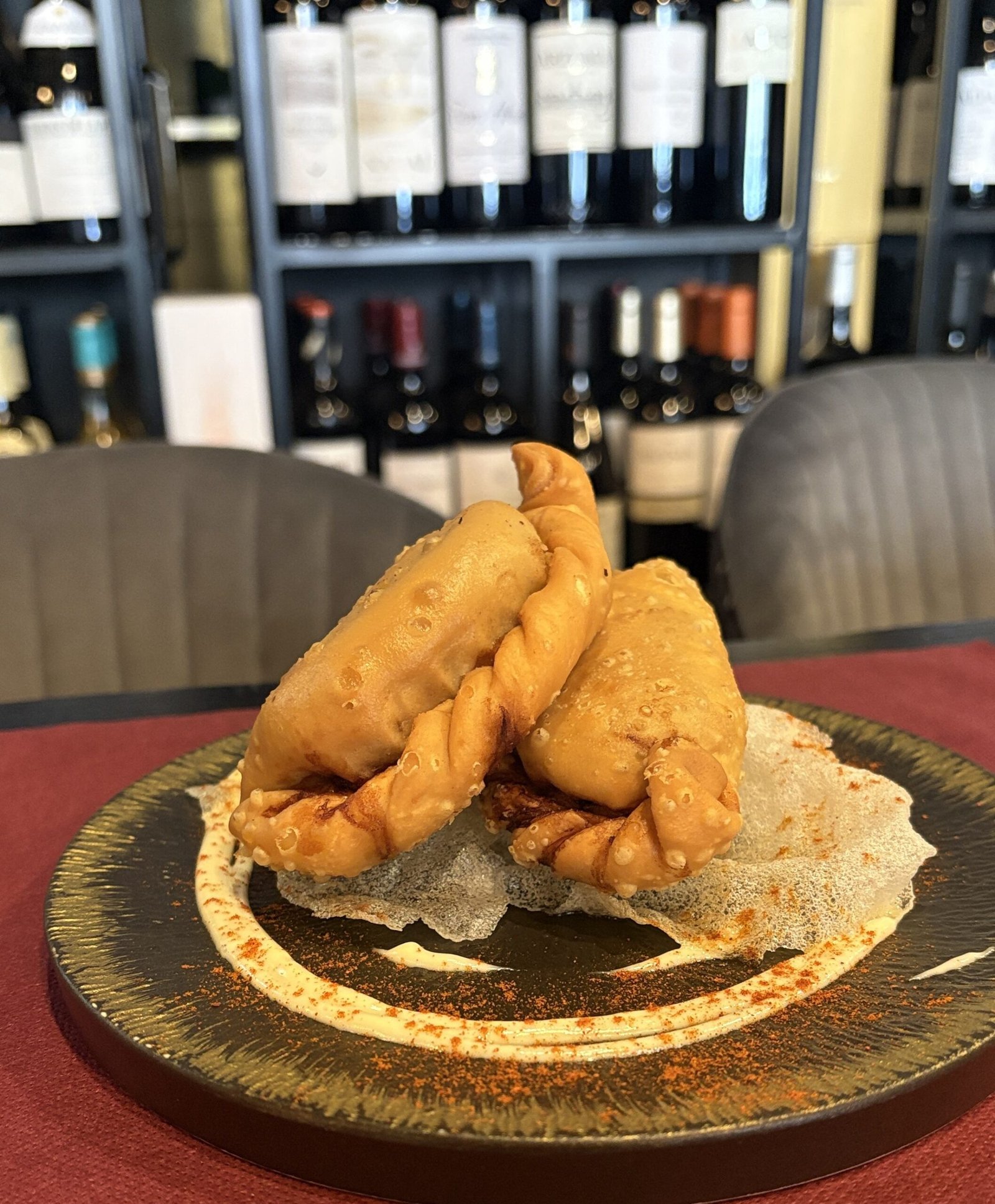 Las mejores reseñas de restaurantes de Andorra la Vella. Restaurant La Alternativa es Muy recomendable. Cocina sencilla pero muy rica. Servicio muy profesional por parte de Toni, camareros como él quedan ya pocos. Todo lo que comimos nos encantó, especialmente el chuletón.